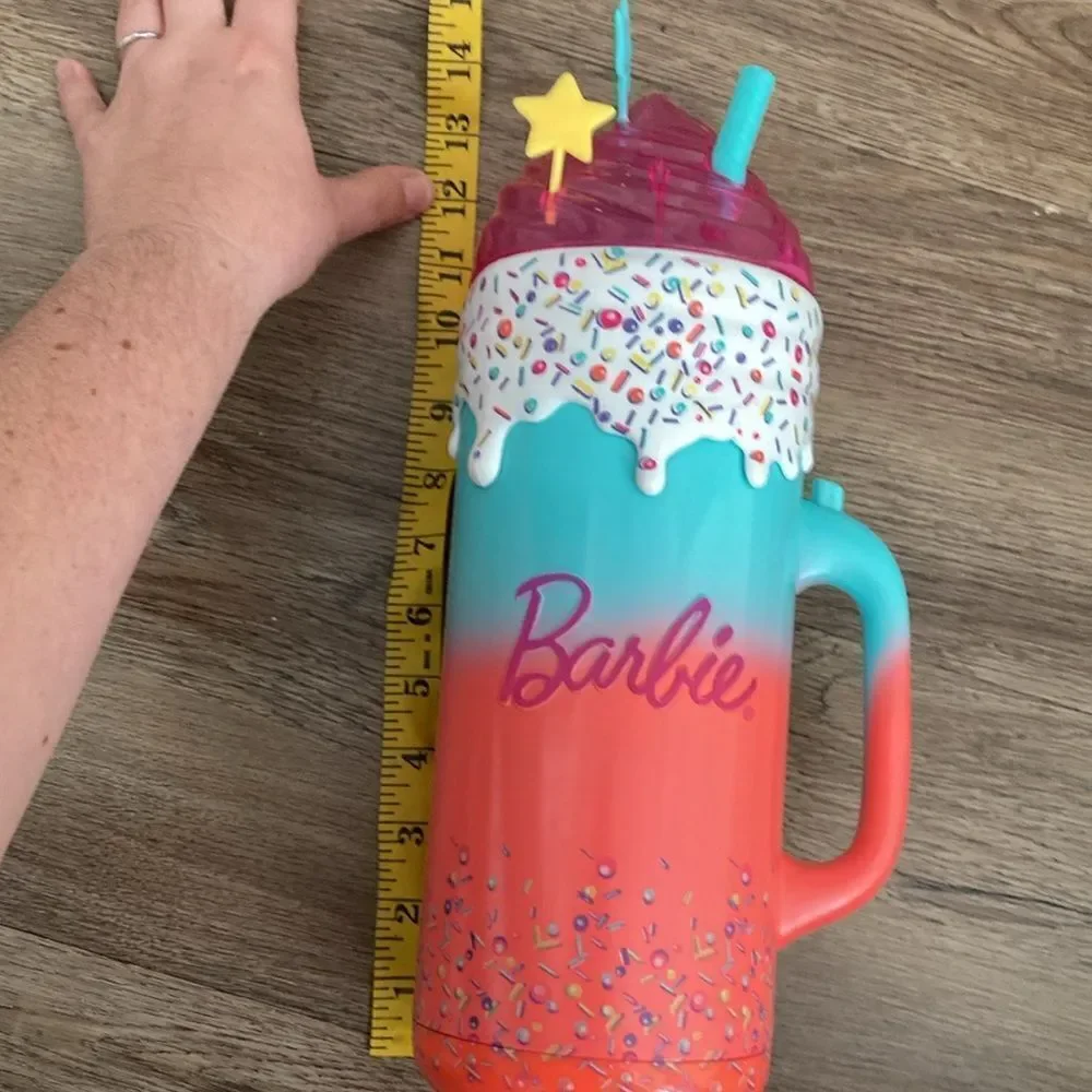 Barbie Pop Reveal Cup